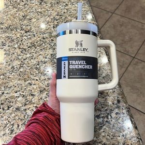 Stanley White Adventure Quencher Tumbler 40oz